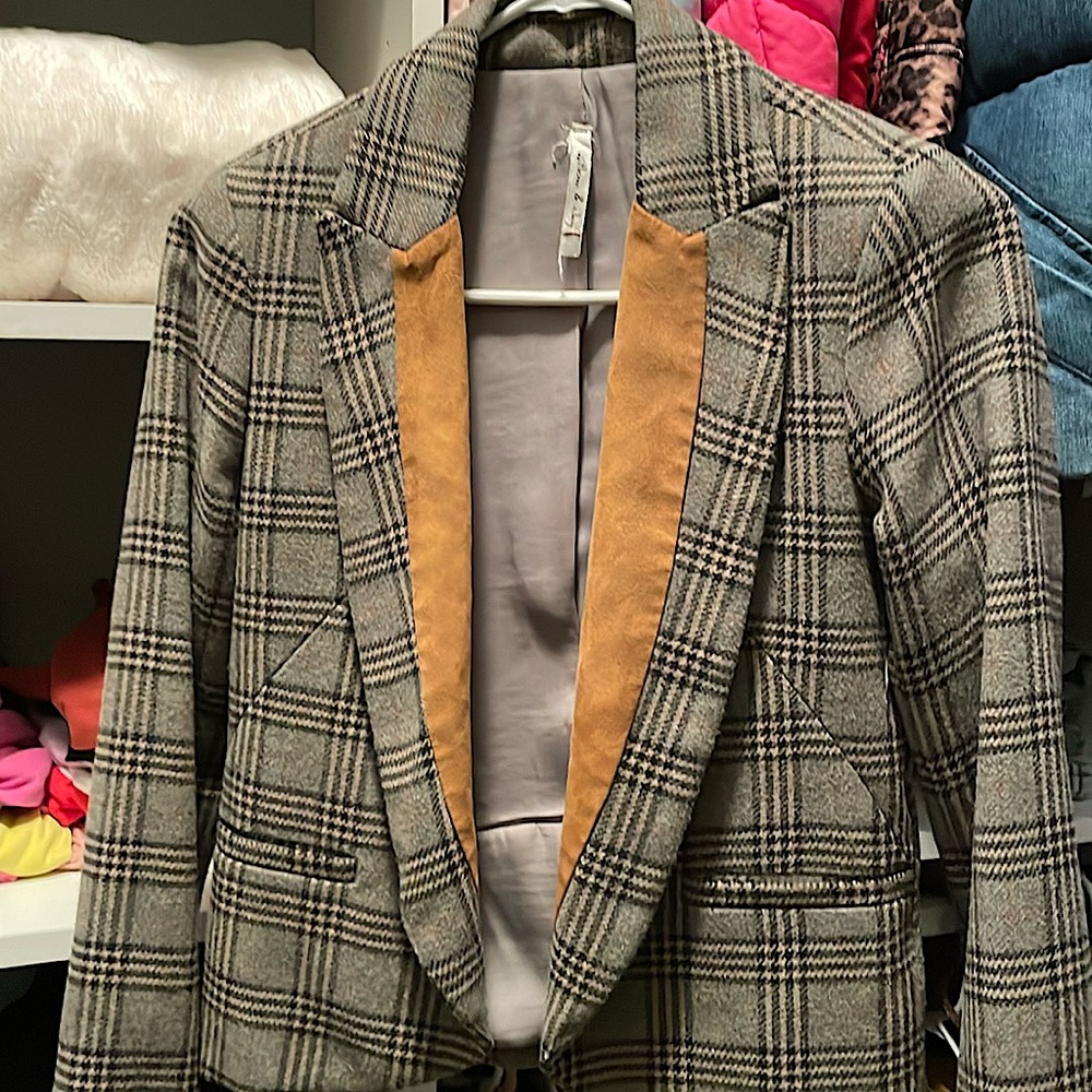 Tweed blazer with suede lapels